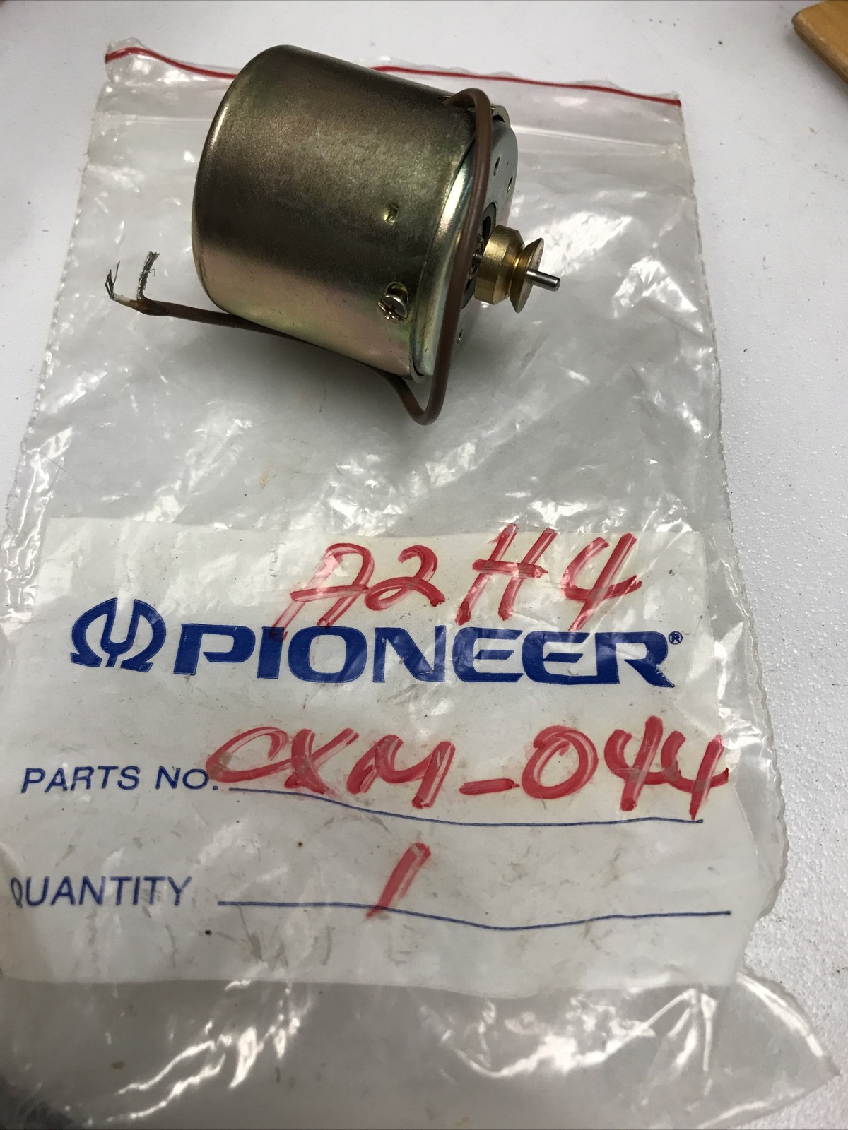 Pioneer CXM-043 Spindle Motor New In Pkg
