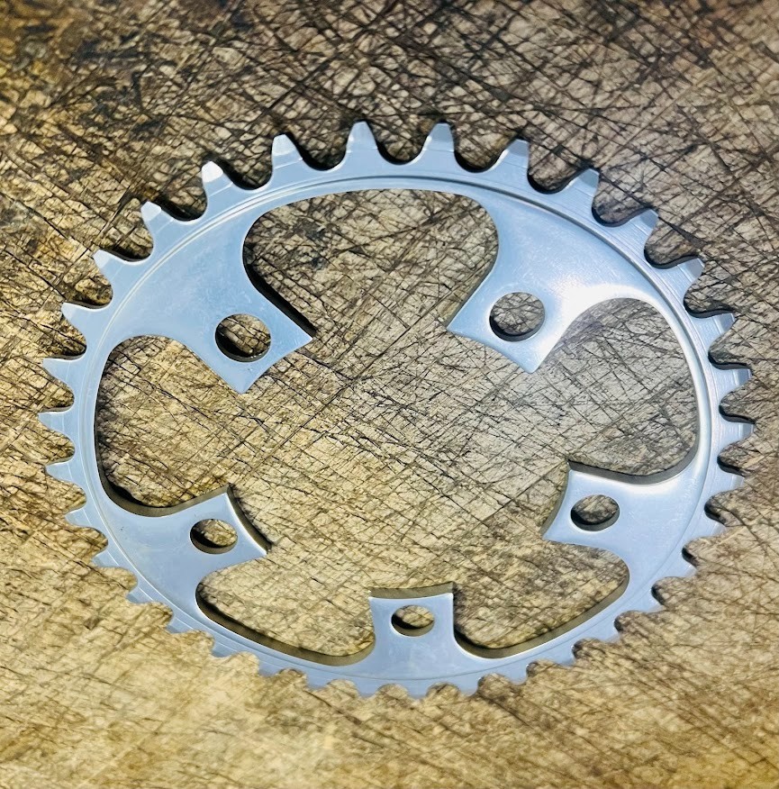 Stronglight Model 99 - 34 Tooth chainring - 86BCD - Rare - MINT Condition - 34T
