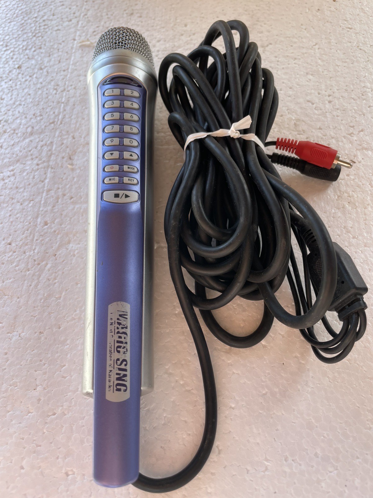 Magic Sing ED-9000 All In One Karaoke Microphone w/ RCA cables Untested