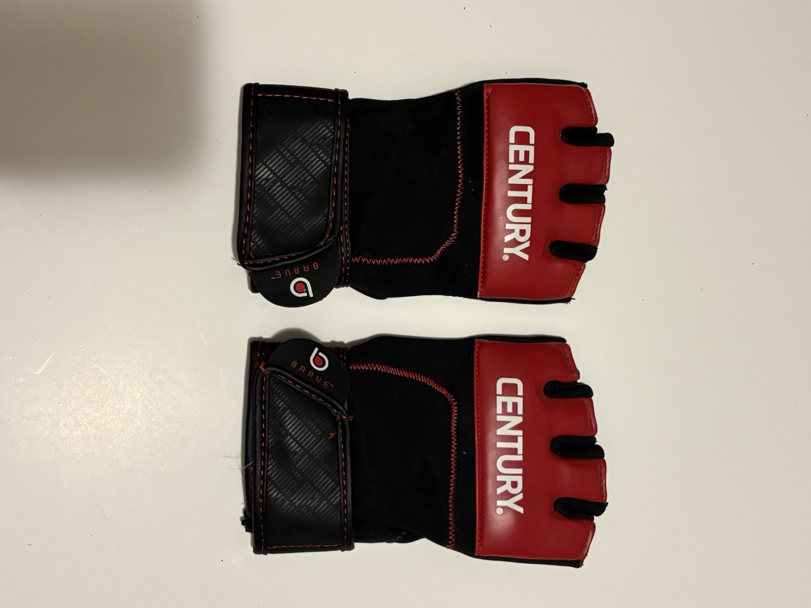 Century MMA Training Gloves Unisex L/XL Black Red Fingerless Workout