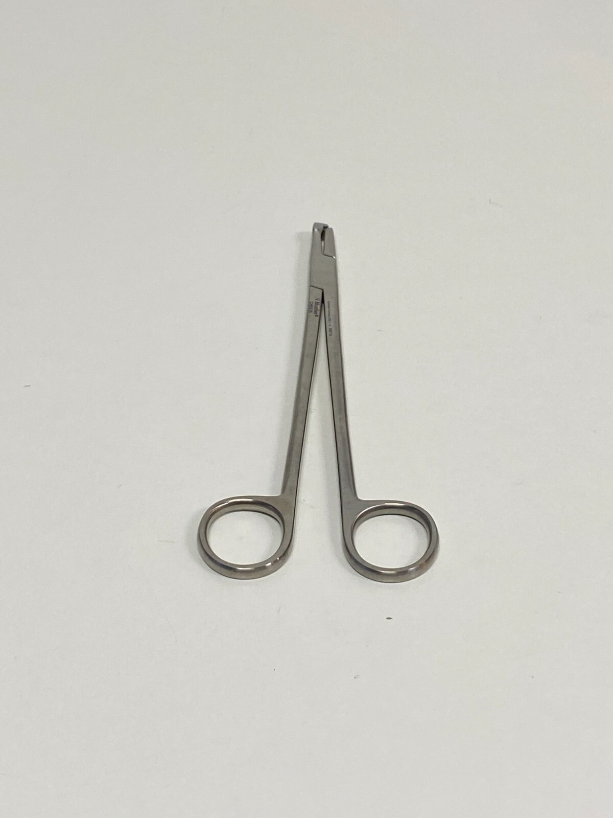 L25:  V.Mueller CH5625 Forceps