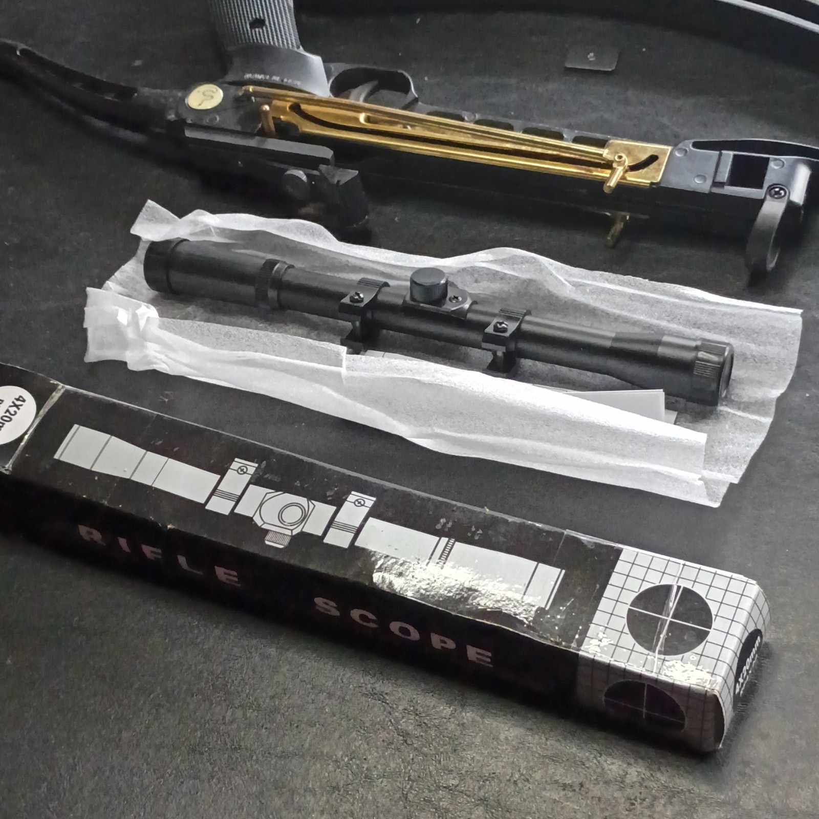 Cobra Self Cocking Crossbow Bundle With Scope 94 Bolts