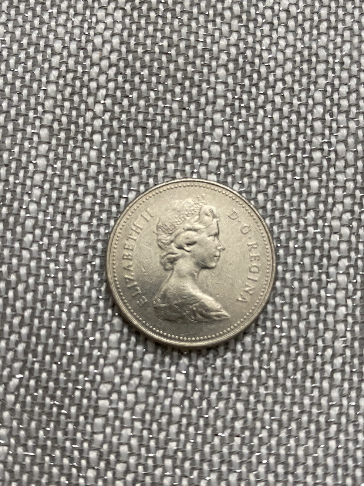 1979 CANADA ELIZABETH II DEI GRATIA REGINA 5 CENTS!