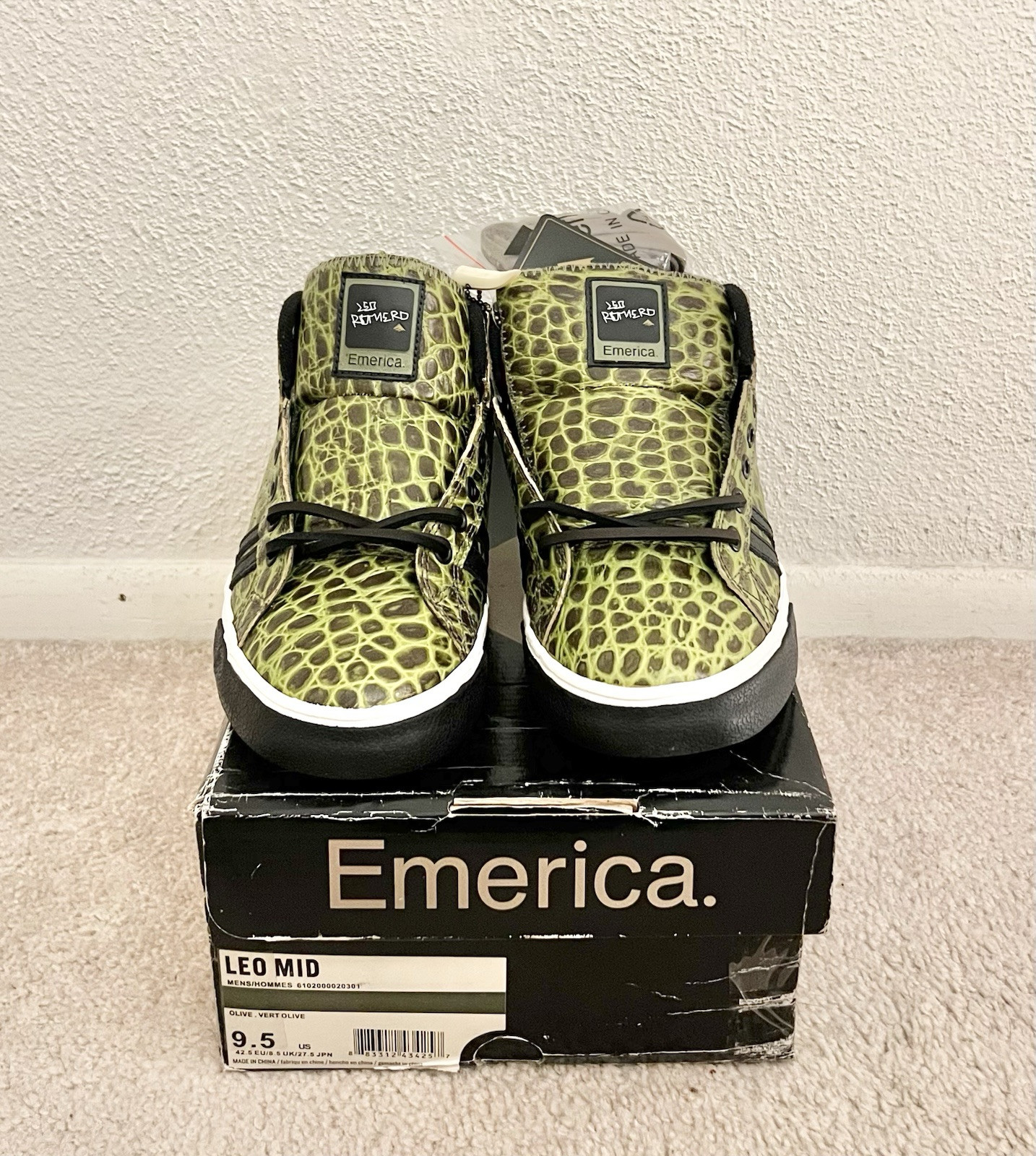 Emerica Leo Romero Mid Skateboarding Shoes Size 9.5 Olive/Black/Crocodile 2007