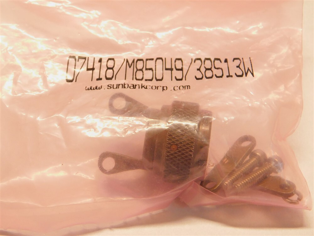 Joslyn Sunbank M85049/38S13W Straight Self Lock 13Shell Size Strain Relief Clamp