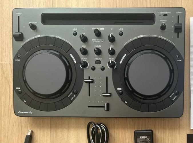 Pioneer DDJ-WEGO4-K Black DJ Controller Beginner iPad Mixer Good GP