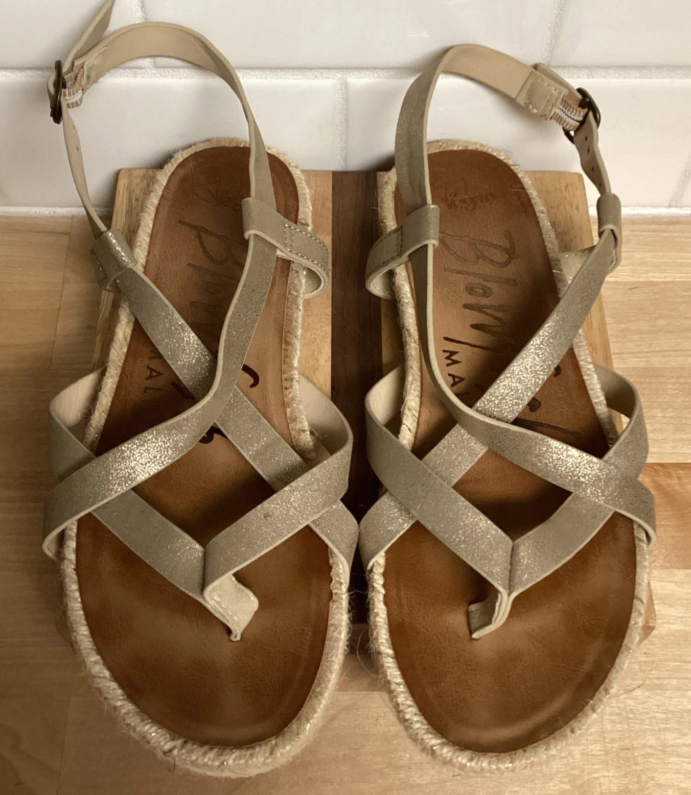 Blowfish Malibu Strappy Sandals Champagne Metallic Vegan Ankle Strap 7.5 Comfort