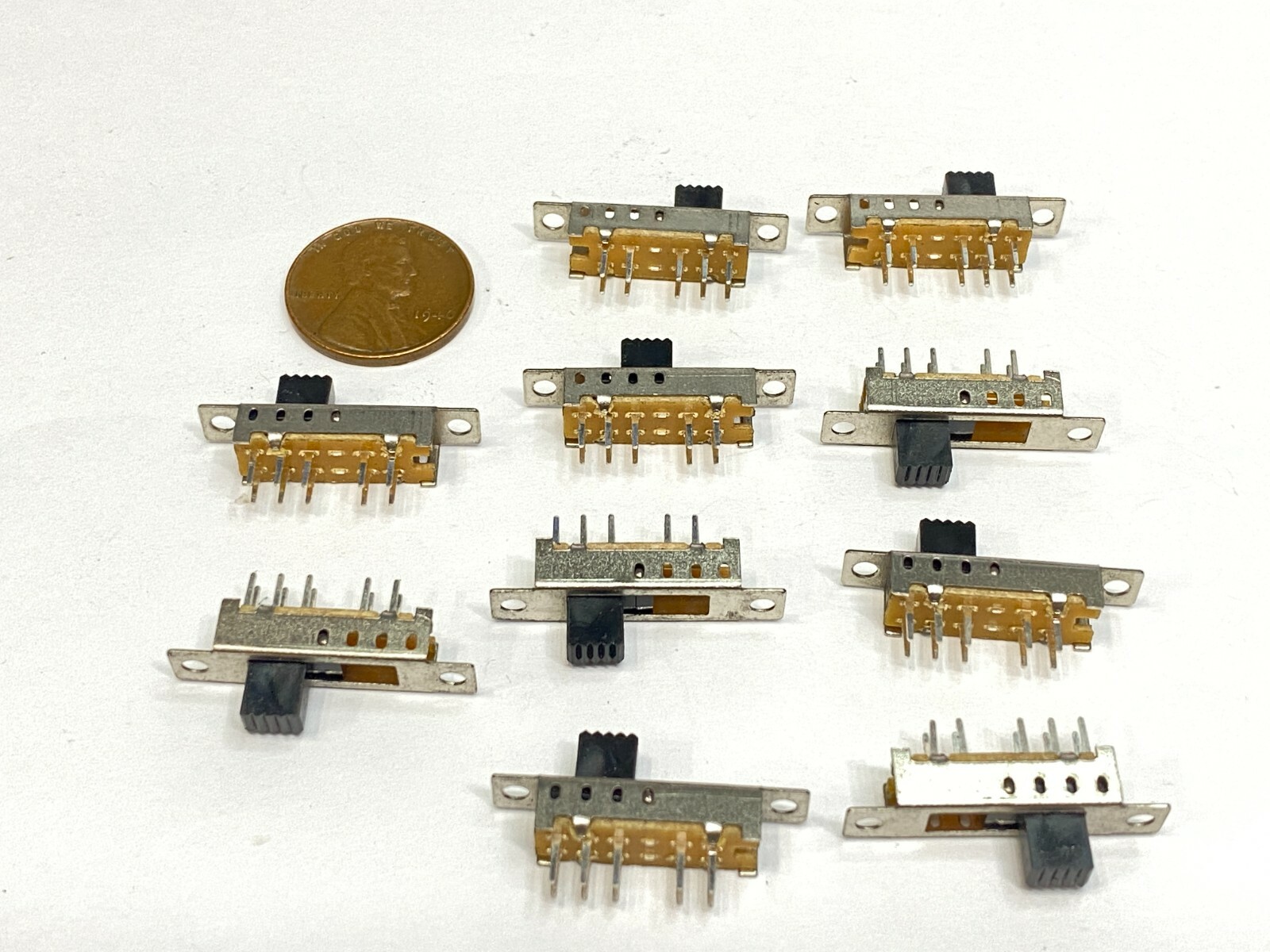 25 Pieces Slide switch SS24E04 2P4T 10pin vertical double row toggle