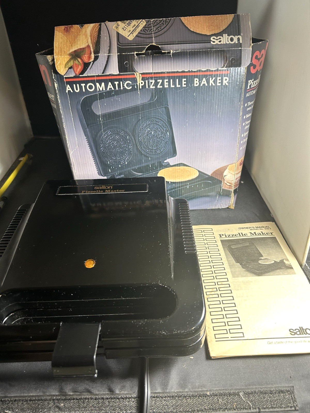 Salton Pizzelle Master Model WM-6 Electric Pizzelle Maker