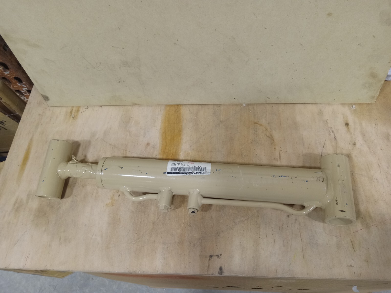 CNH hydraulic ram BN29594