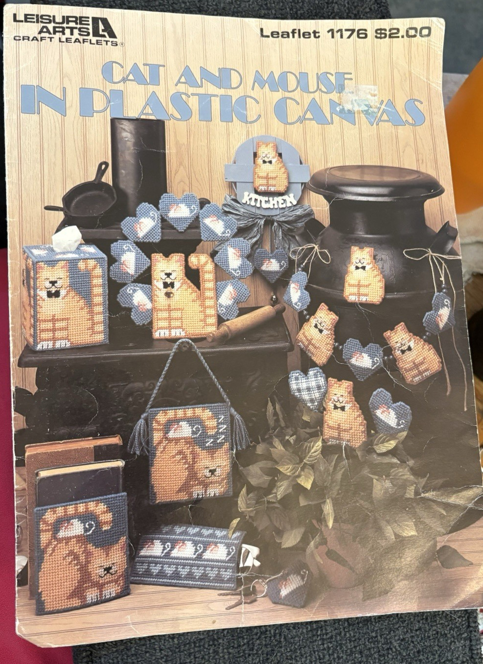 Vtg Rare Leisure Arts CAT & MOUSE IN PLASTIC CANVAS '88 Leaflet 1176 started