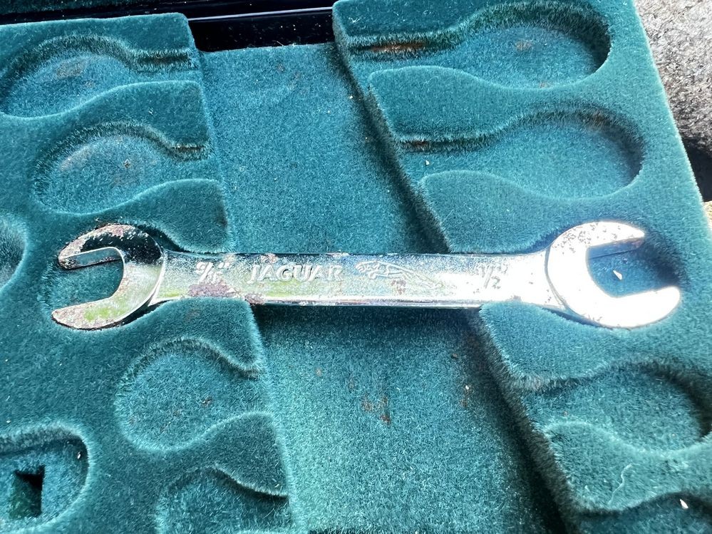 Original tool box empty for Jaguar XJ40