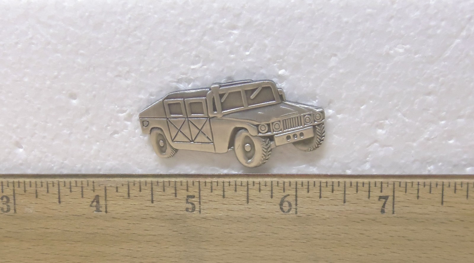 Large Hummer Pin
