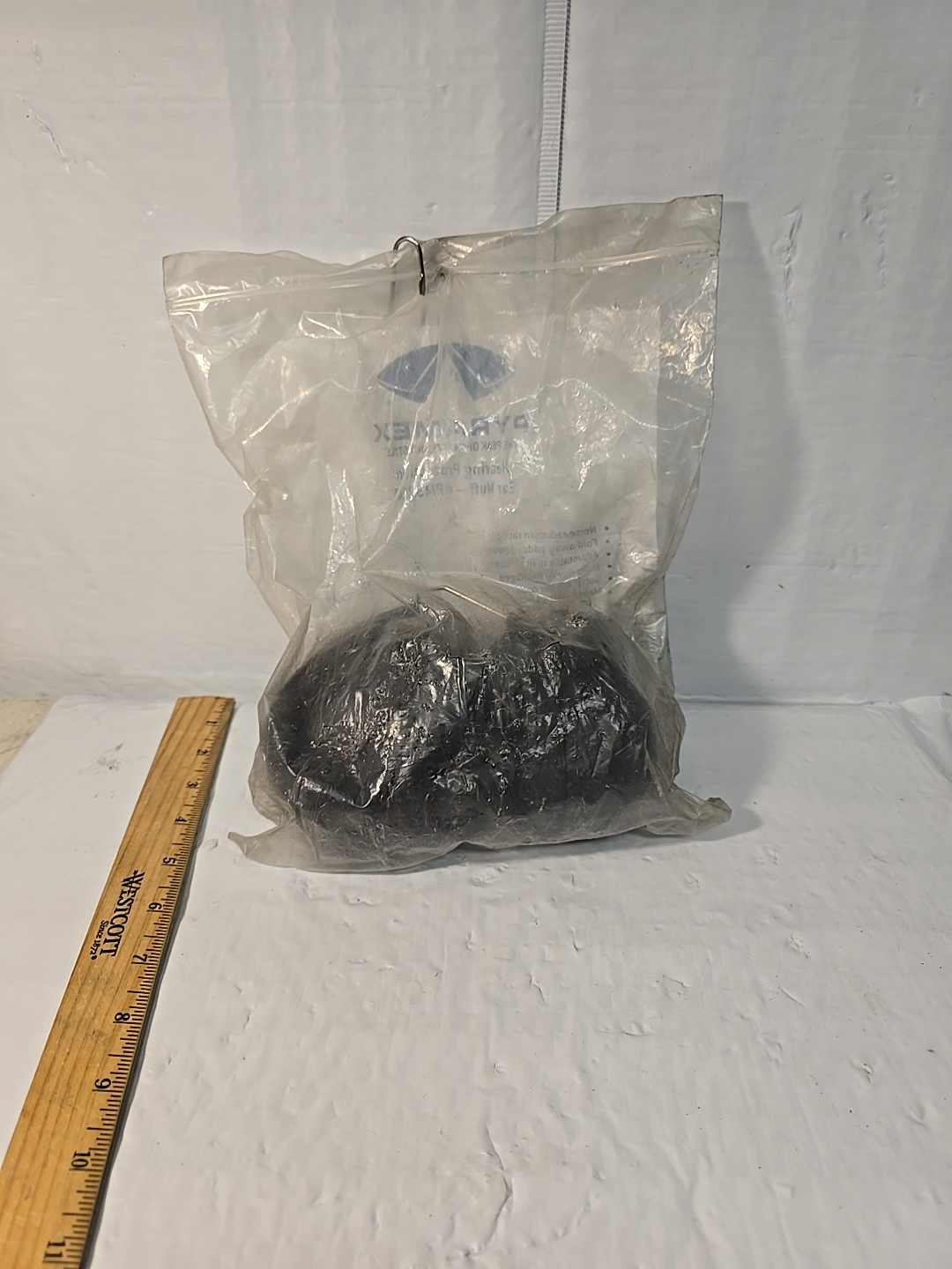 new PYRAMEX EAR MUFFS PM3010 black hearing protection - 27dB rating (A)