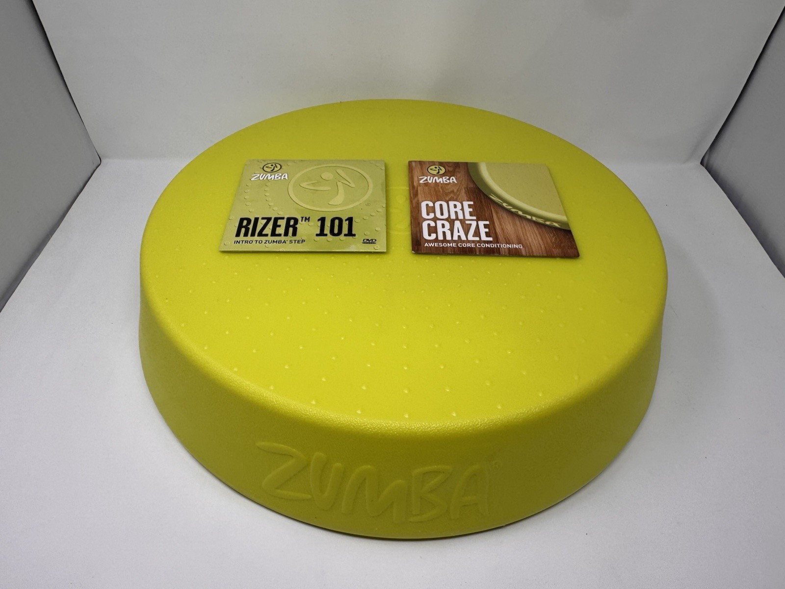 Zumba Fitness Exercise Step Up Riser Green Round Plastic Platform w/ 2 DVDs