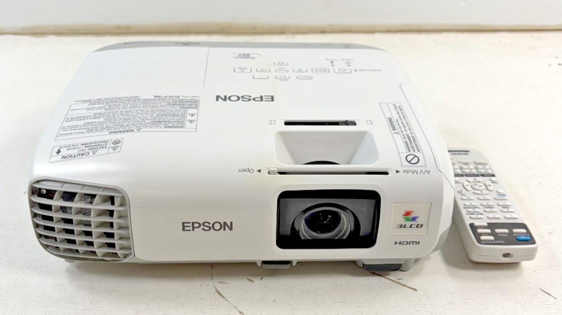 Epson PowerLite X27 XGA 3LCD Projector 2700 ANSI HD 1080i HDMI H692A + Remote