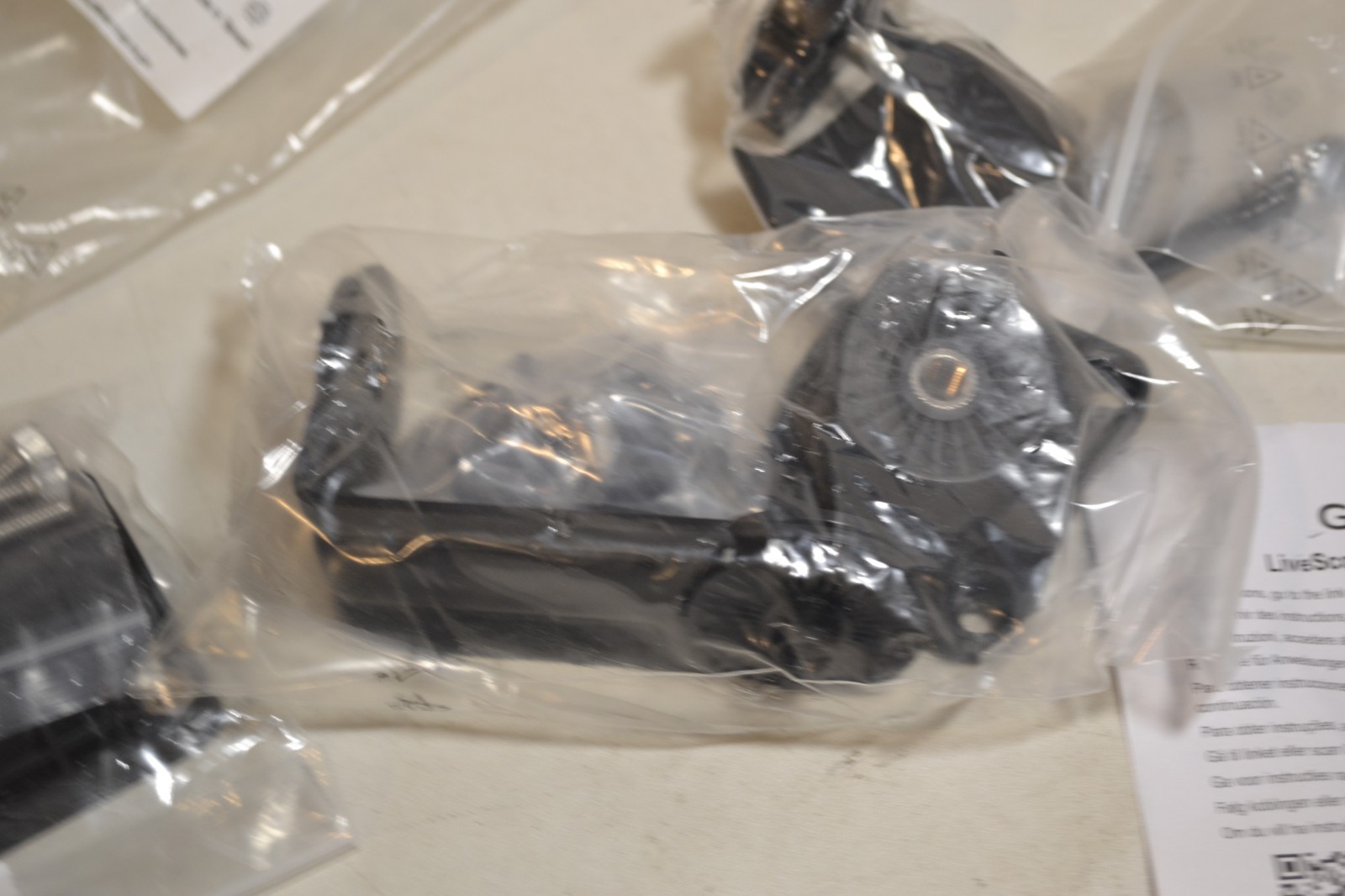 Garmin Livescope Perspective + Trolling Motor Barrel Bracket LVS 34 010-13228-00