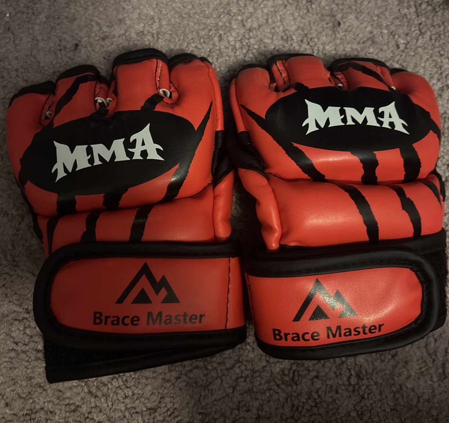 MMA Brace Master Small Gloves Red