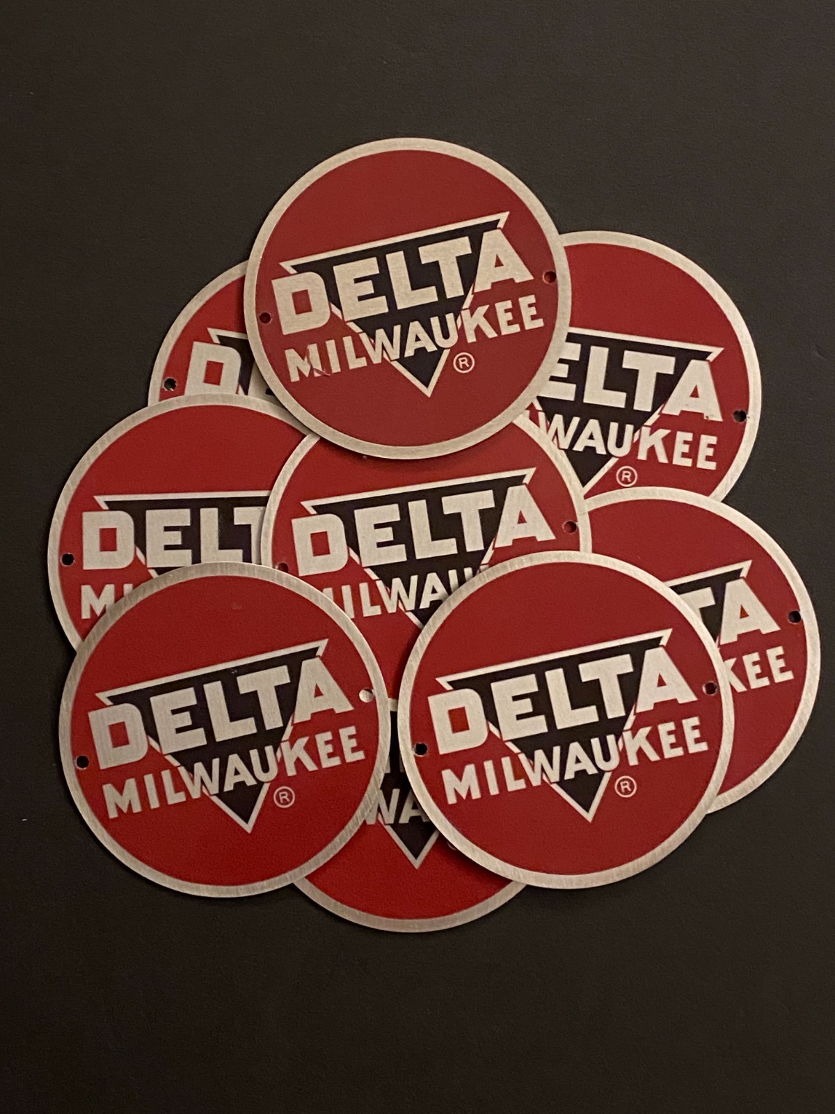 VINTAGE DELTA MILWAUKEE BADGE 2”
