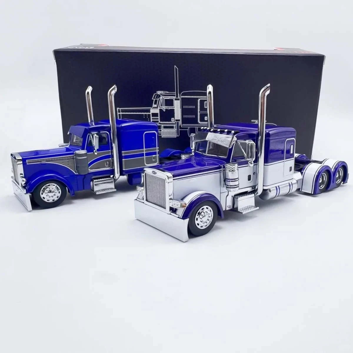 596 1:64 The Classic Peterbilt 379 Custom Semi Truck Diecast Model