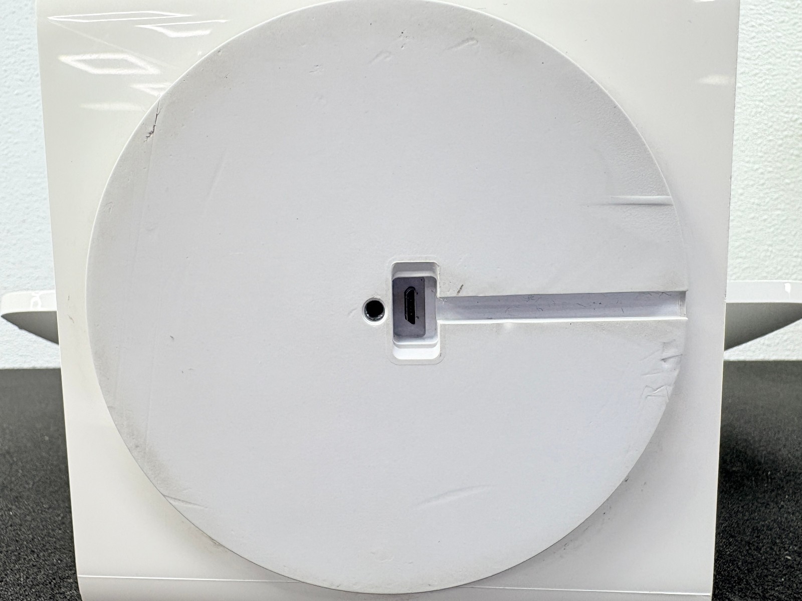 Pre Owned | Square S089 POS Terminal Countertop Dock Only - White for 9.7" IPAD