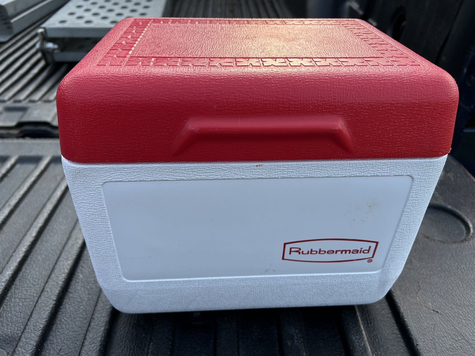 Vintage 90s Red White Rubbermaid Cooler Lunchbox 6 Pack Model #1806