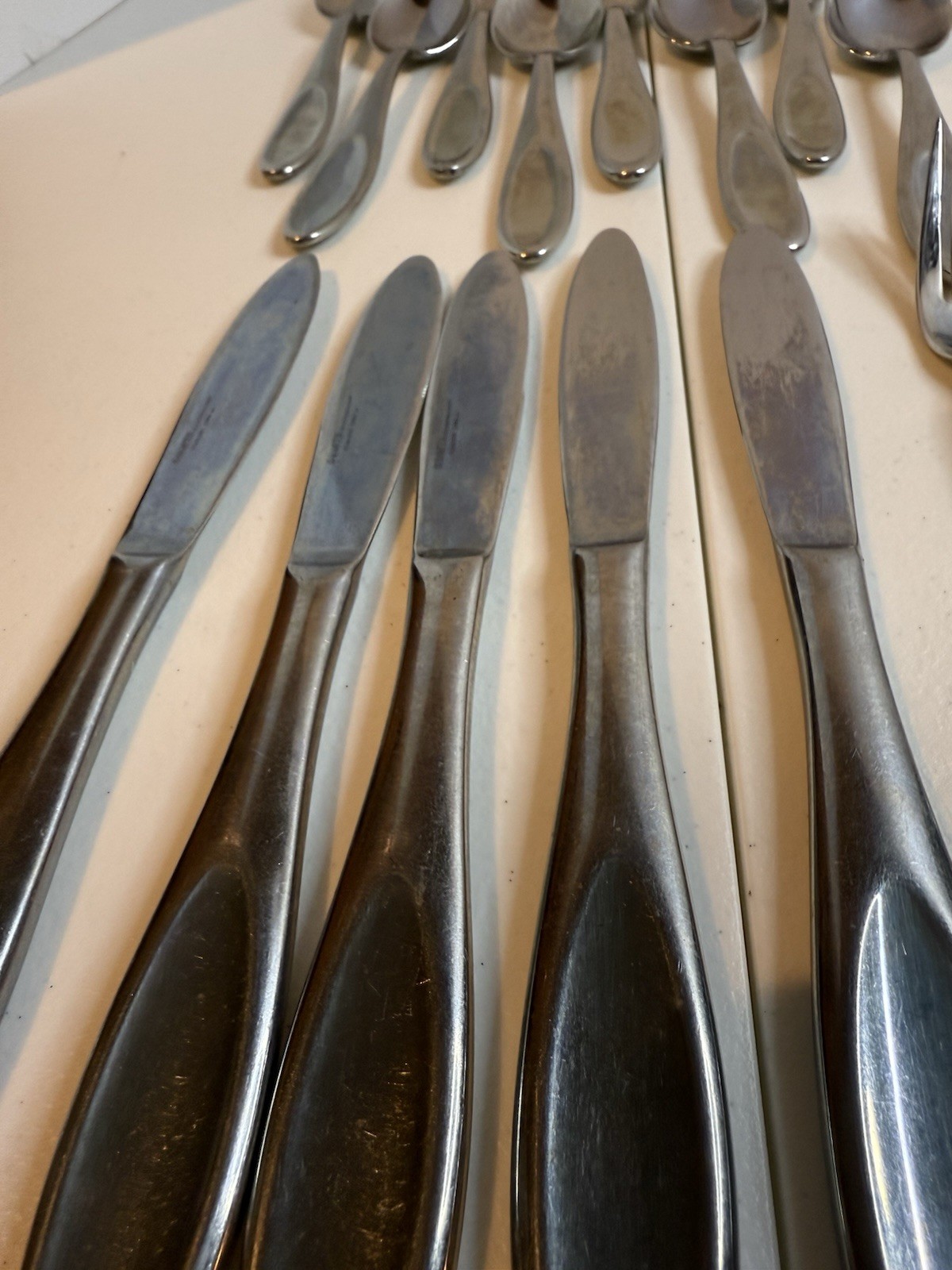 Hampton Silversmith Flatware Set 29 Piece 5 Settings With Extra Stainless Heavy