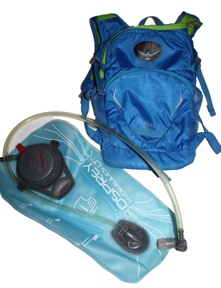 Osprey Moki blue Hydration backpack with 1.5 (50 oz) Hydraulic LT water bladder