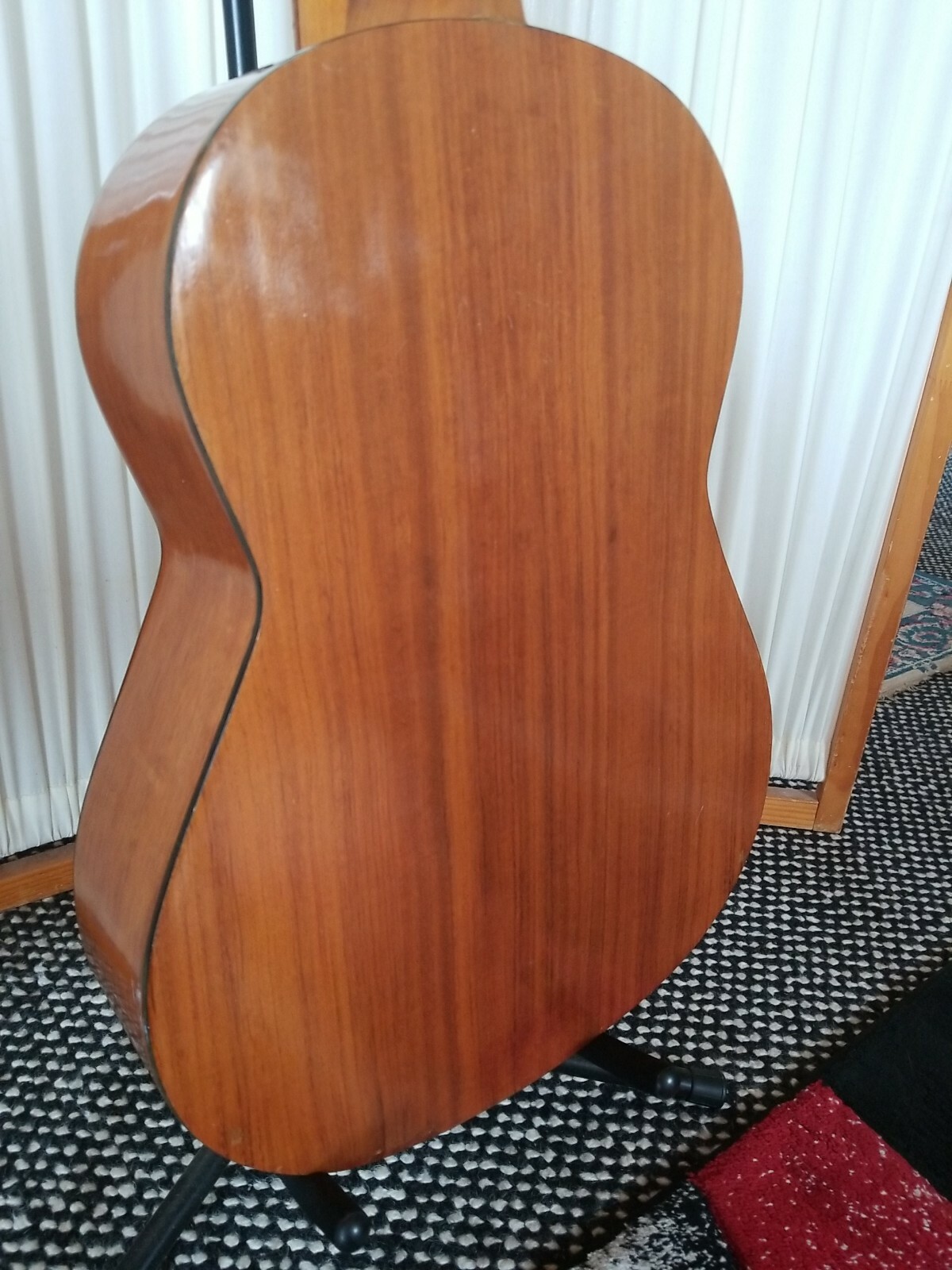Ronda Classical Nylon 6 string guitar