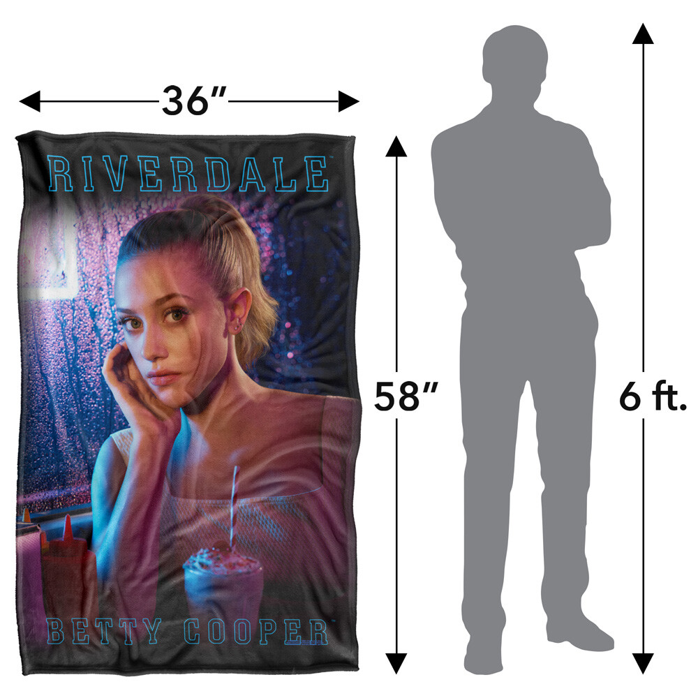 Riverdale Betty Cooper Silky Touch Super Soft Throw Blanket