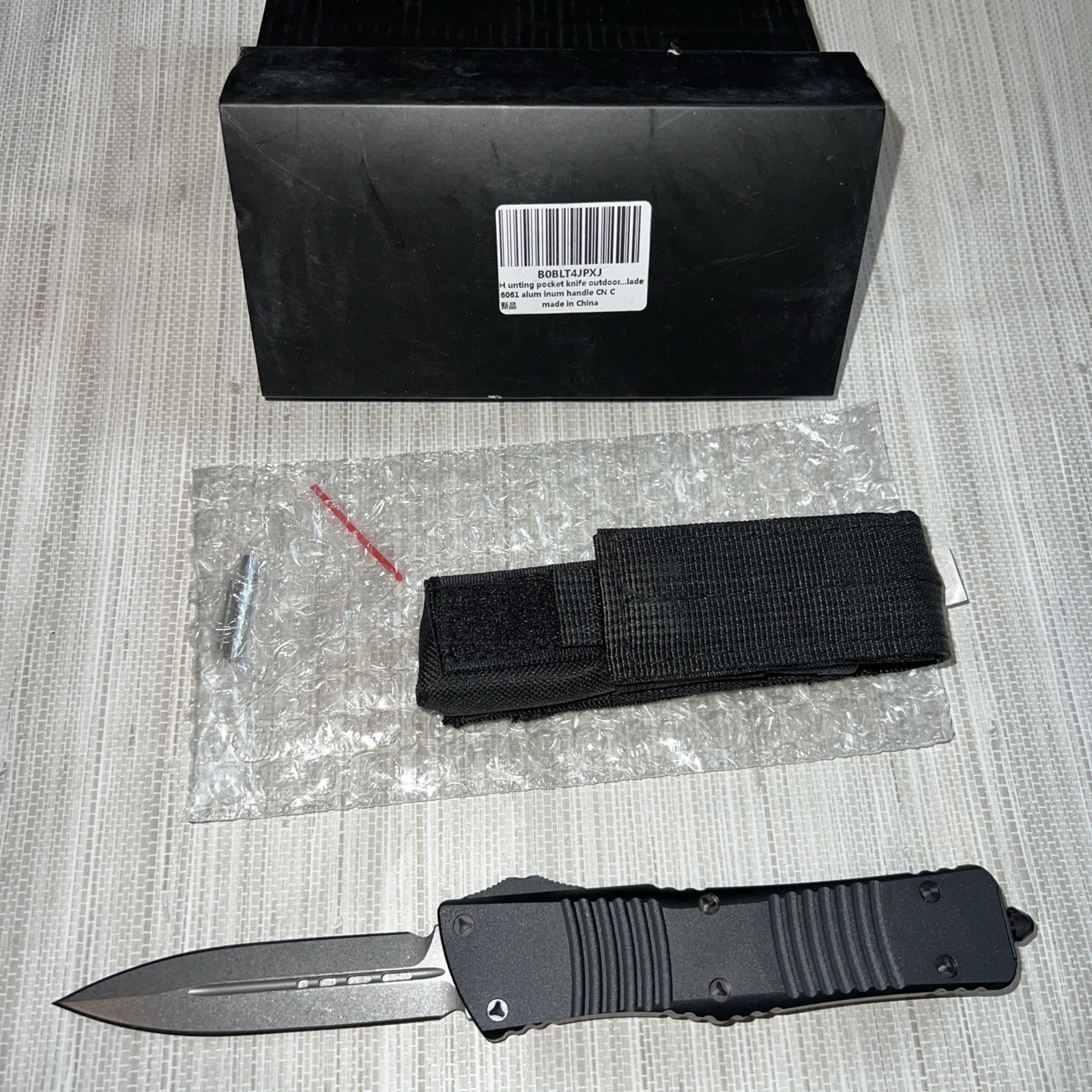 Black And Silver Double Blade Knife With Belt Clip And Soft Case BRAND NEW