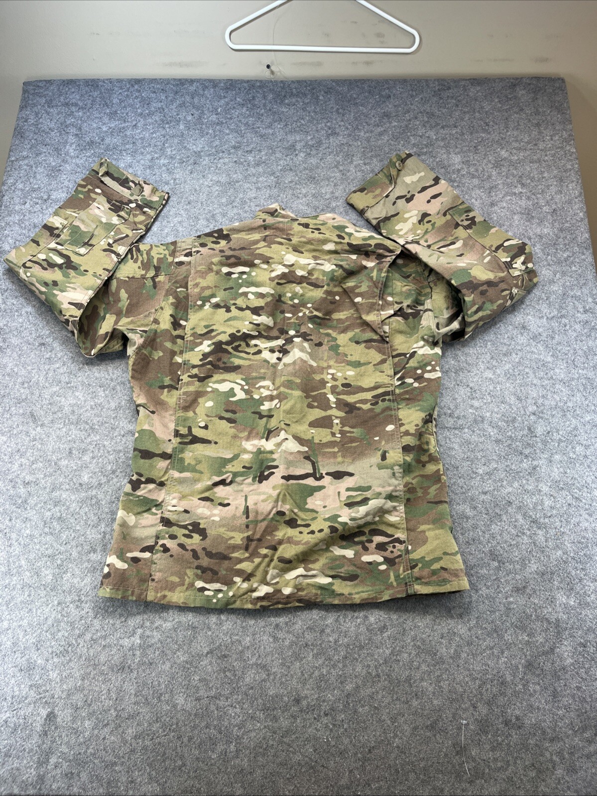 Army Combat Uniform Coat Medium Regular Unisex Flame Resistant Insect Sheild New