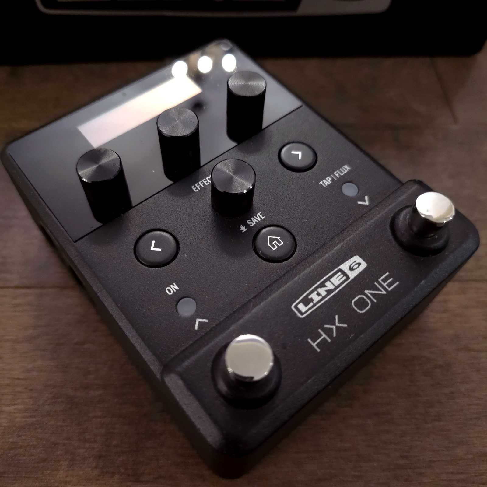 Line 6 HX One Stereo Guitar Effects Pedal Multi FX Processor Box Power Supply