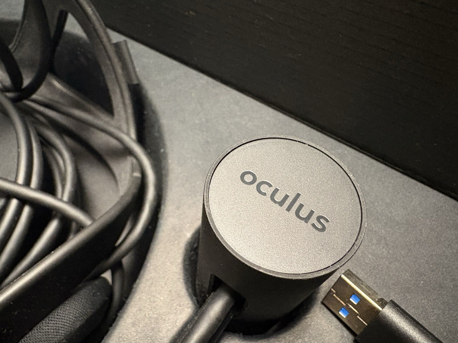Oculus Rift CV1 Virtual Reality Headset Bundle