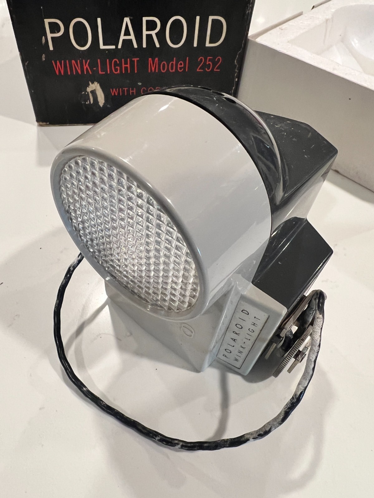 Polaroid Wink Light Model 250 *Untested* 110A Vintage Retro Camera Flash w/ Box