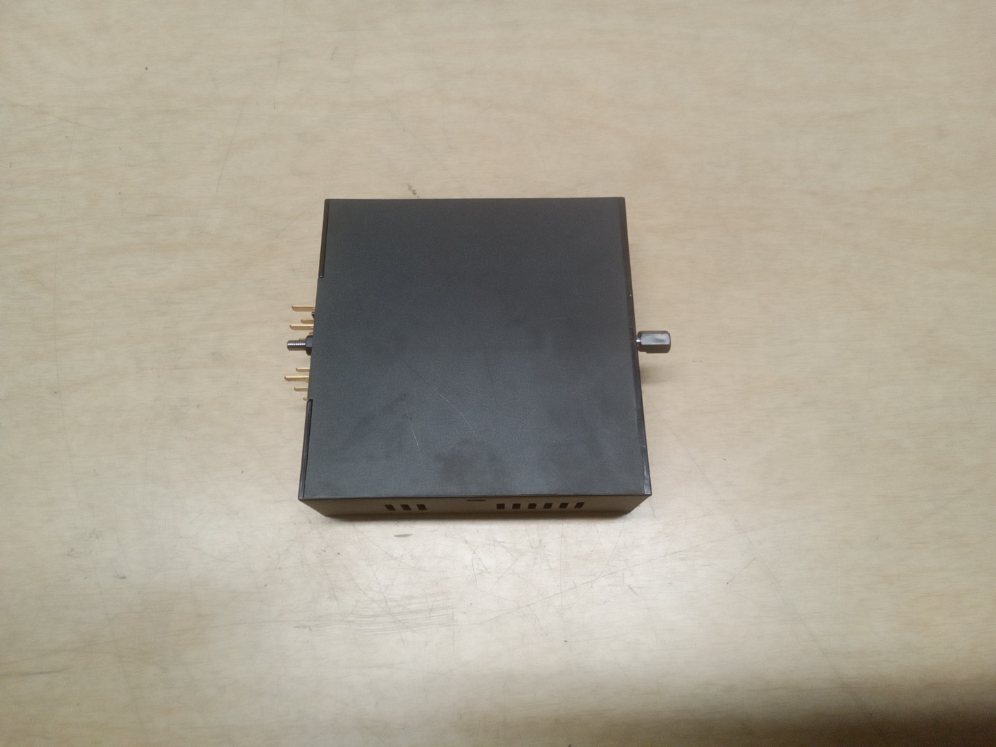 Mtt MS3744-D-44/C Isolator AREX-37