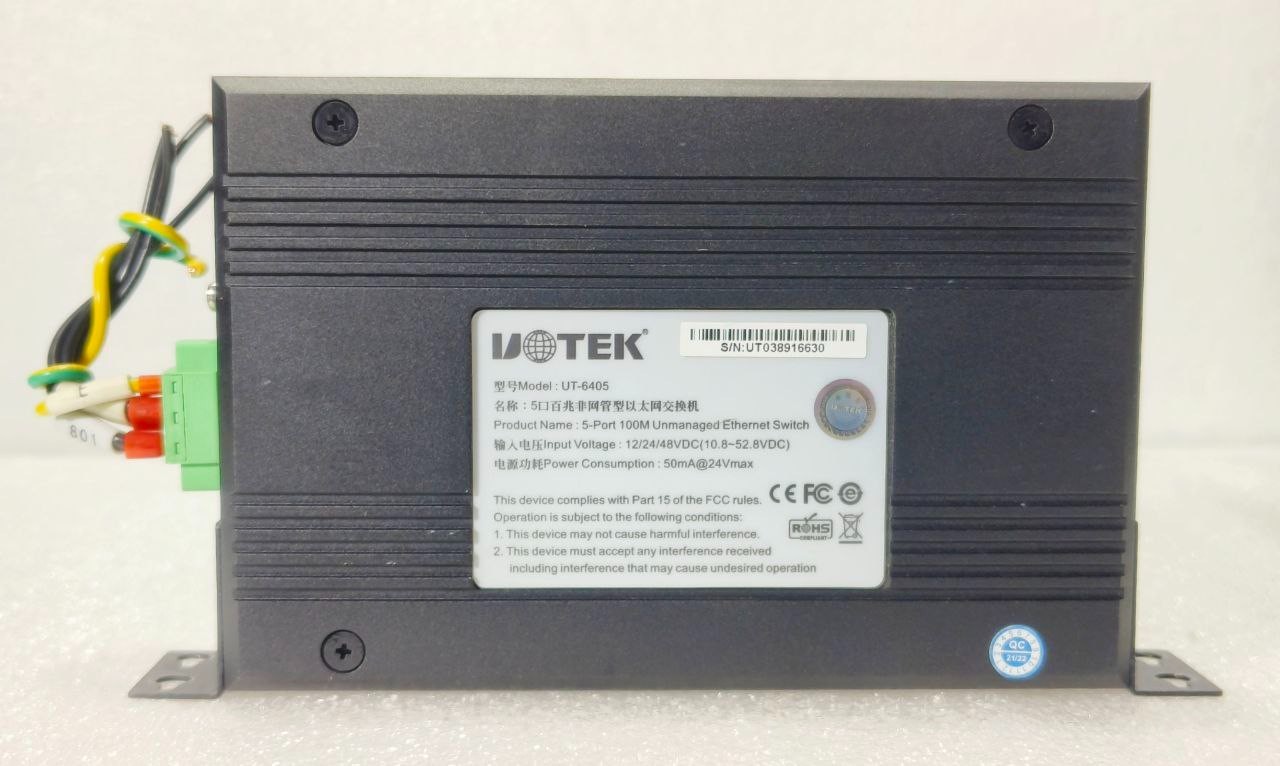 UOTEK UT-6405 INDUSTRIAL 5-PORT 100M UNMANAGED ETHERNET SWITCH 12/24/48VDC(USED)