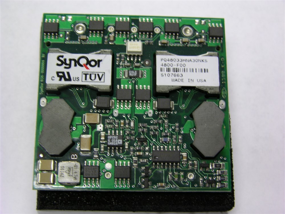 1 SynQor PQ48033HNA30NKS 36-75V IN 3.3V 38A Out Half-Brick DC/DC Converters
