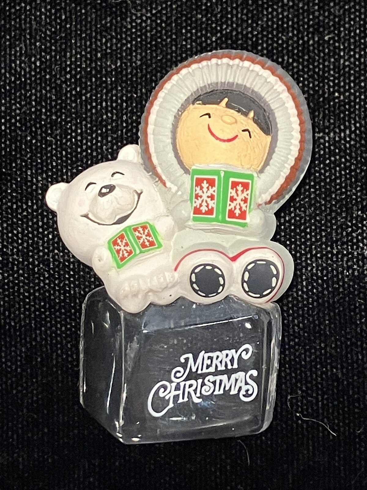 Hallmark Frosty &friends Merry Christmas Pin