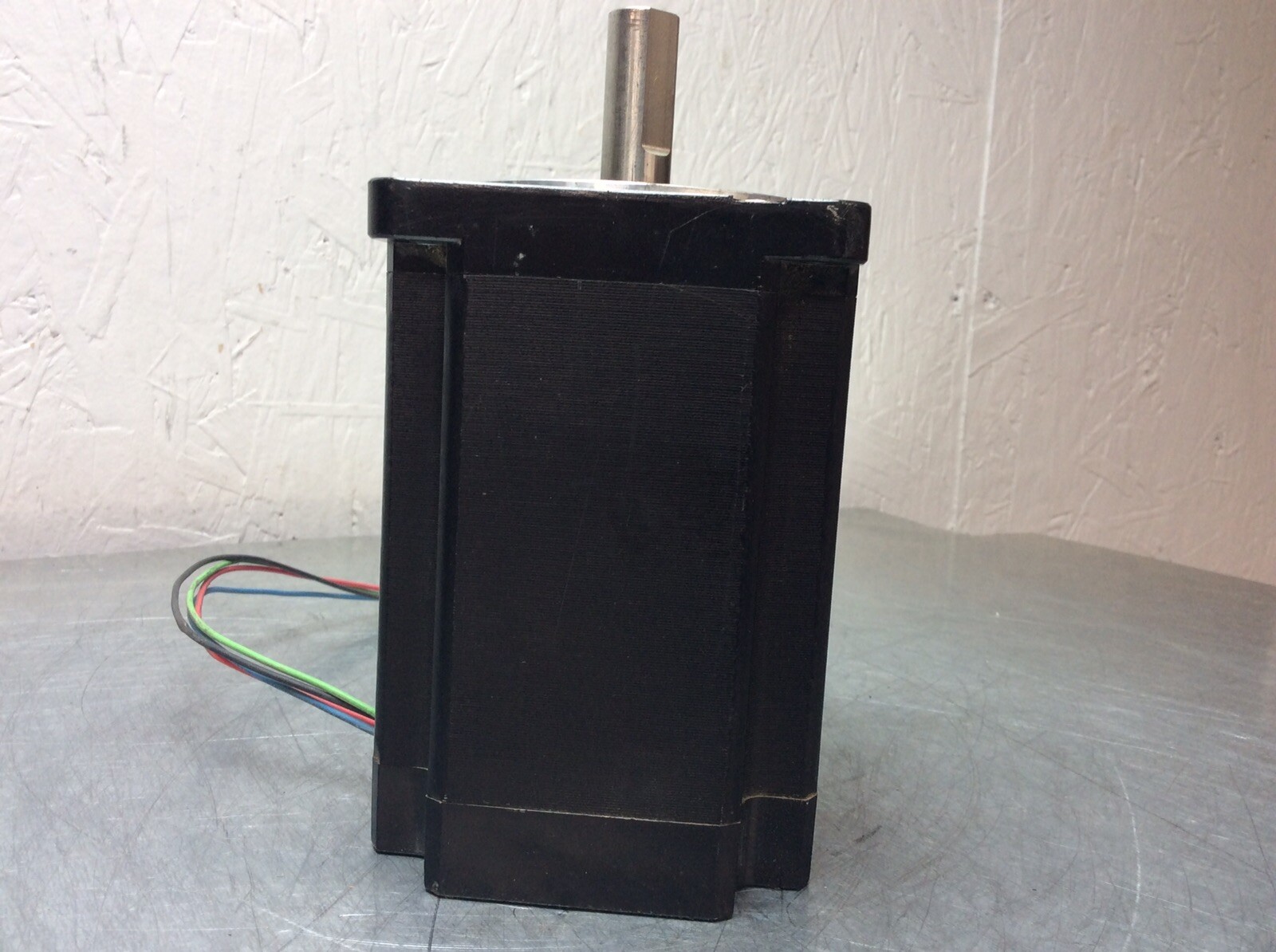 M4COM PF491-05A 0536 Stepper Motor 4-Phase Stepping 5.4V 2.8A 18 Deg/Step