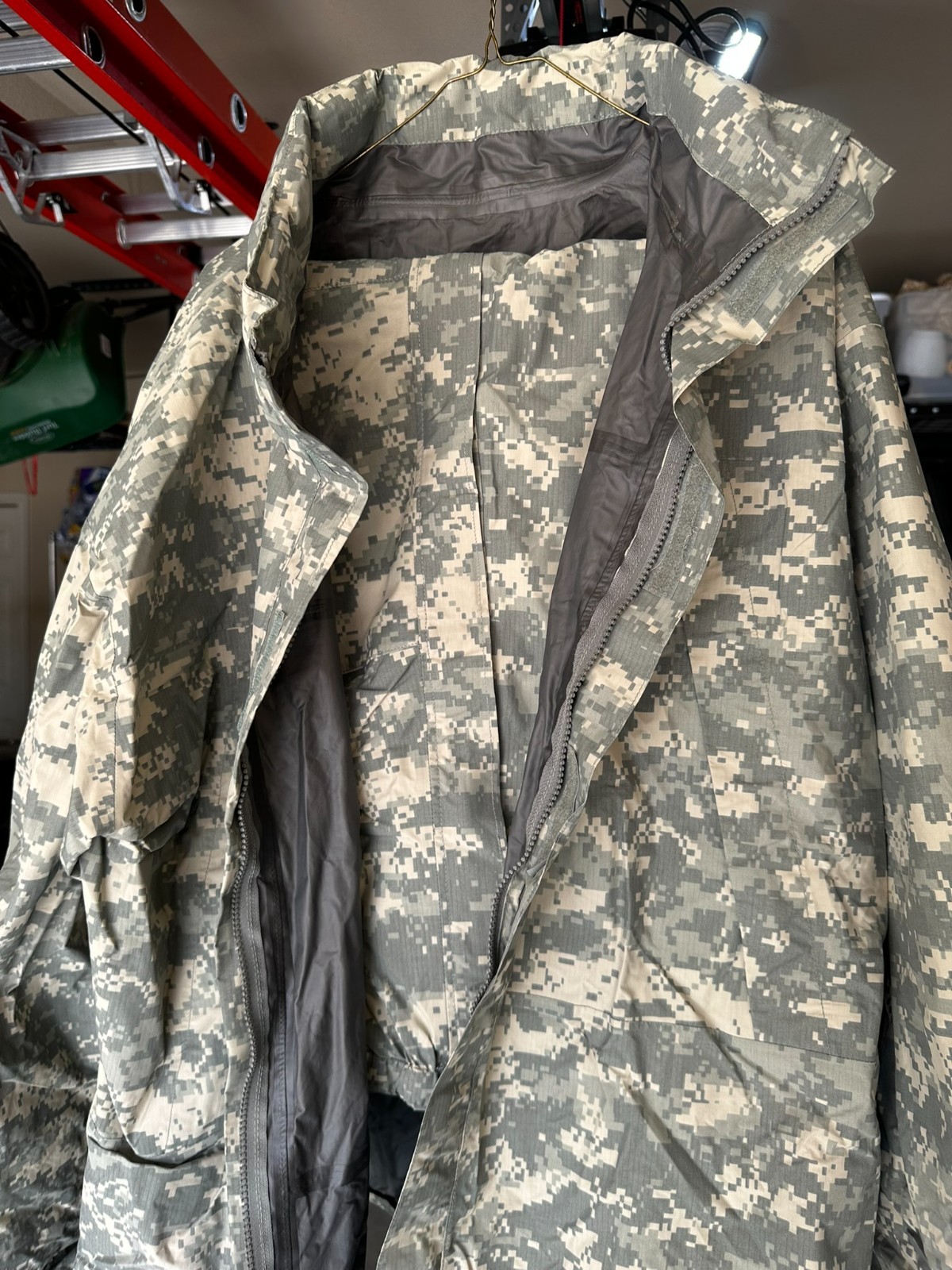 GEN III ECWCS Extreme Cold/Wet Weather Jacket And Trouser ACU XL-Long Set