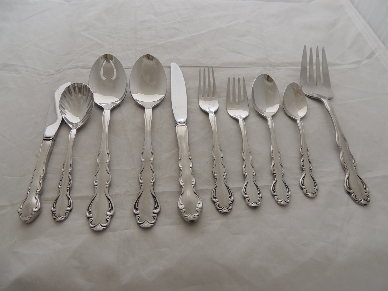 Reed & Barton - REGENCY  - Stainless Flatware - CHOOSE Your Pieces