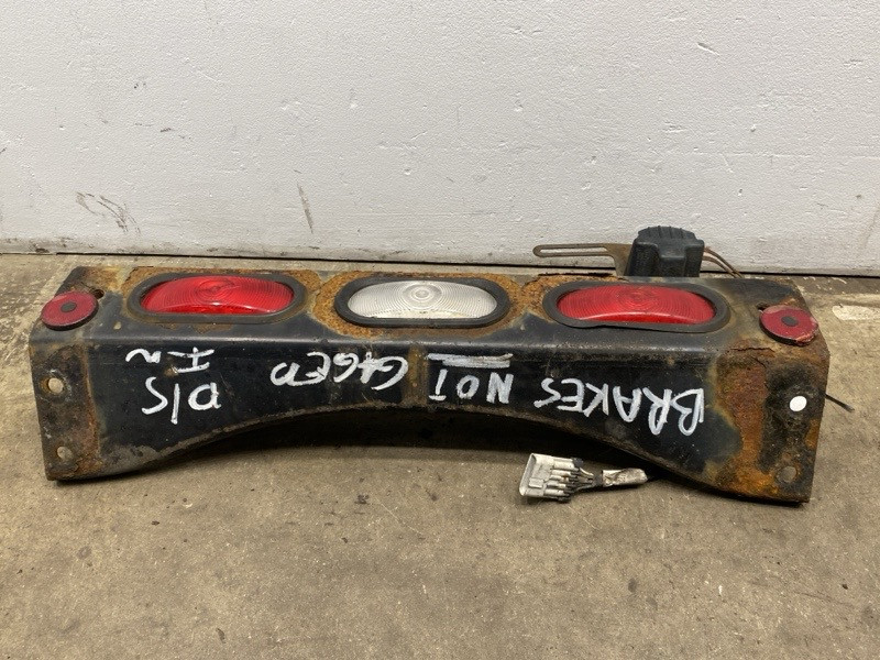 2007 Volvo VNL Gen 2 Frame Crossmember (648-11620)