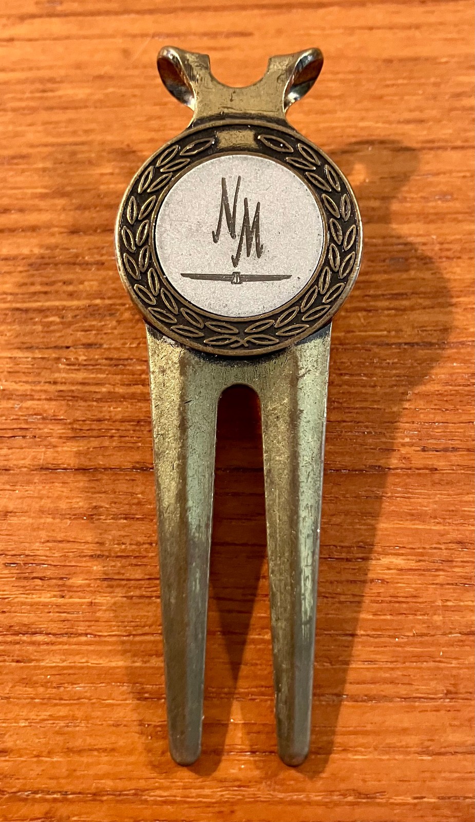 Vintage Neiman Marcus Golf Design Logo Golf Ball Marker Divot Repair Tool