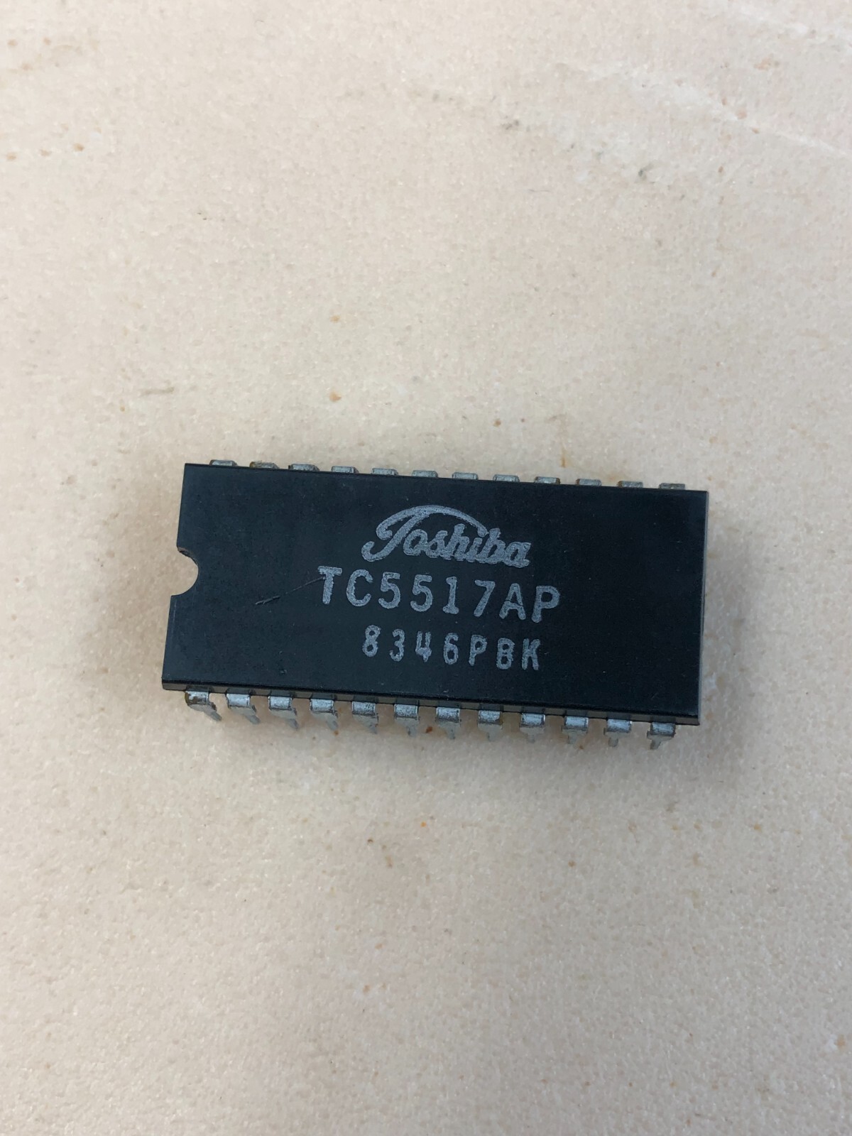 2 pcs Toshiba SRAM TC5517AP 16K, 24pin Dip IC