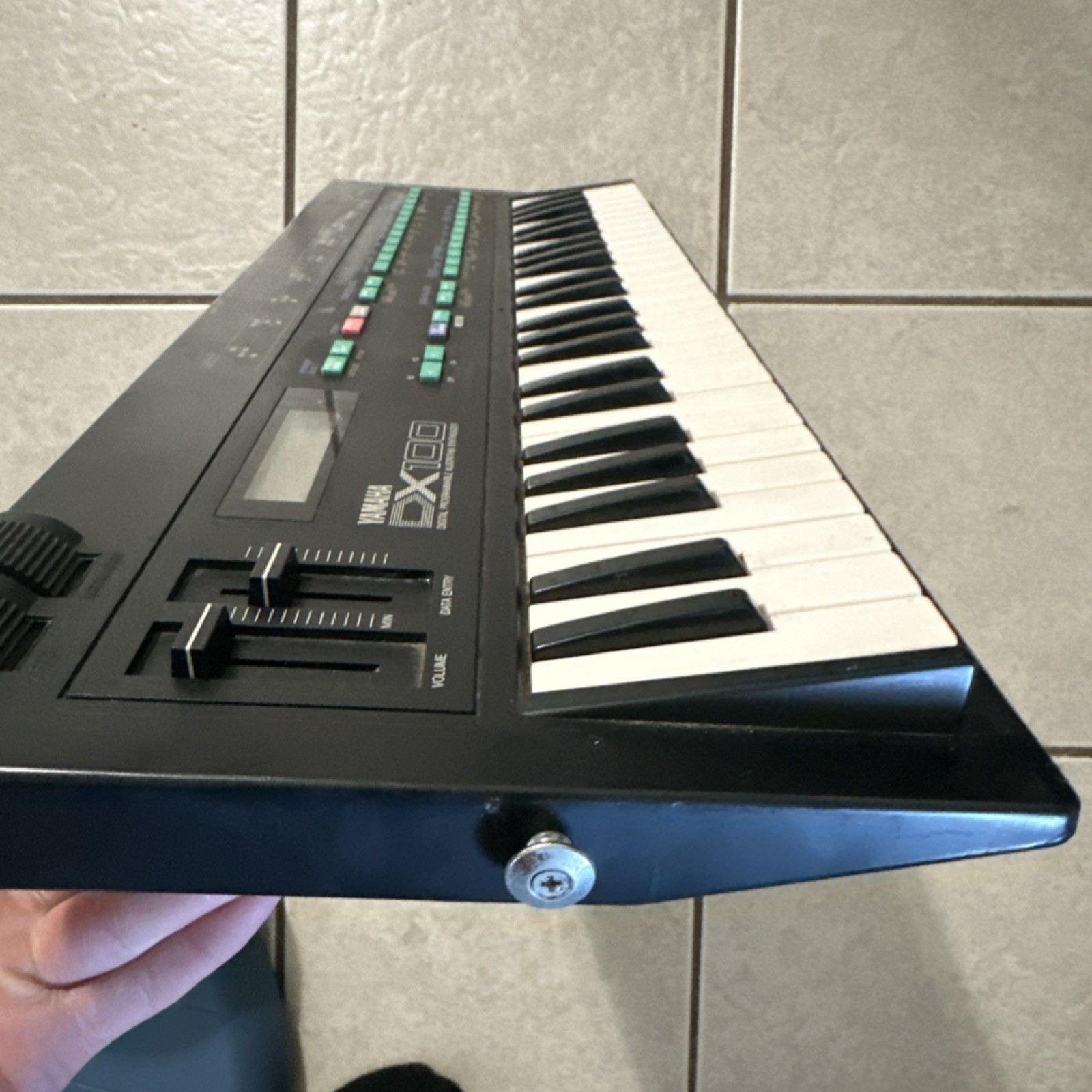 Yamaha DX100 Digital Programmable Algorithm Synthesizer Keyboard 49-Key