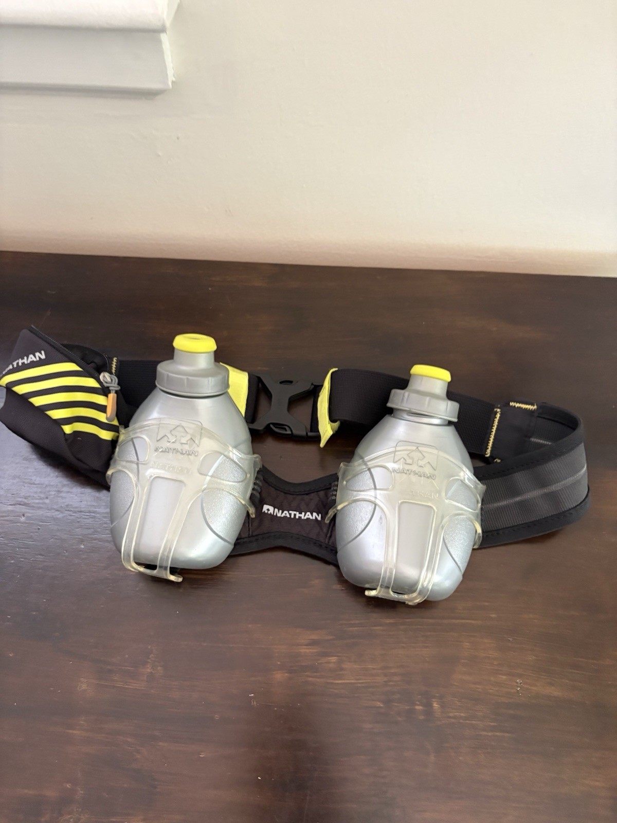 Nathan Swift Plus Hydration Belt with 10oz Bottle Running Cycling