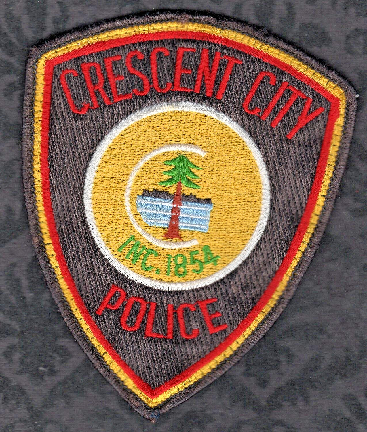 Crescent City California Police Shoulder Patch  Guaranteed Authentic (B3)