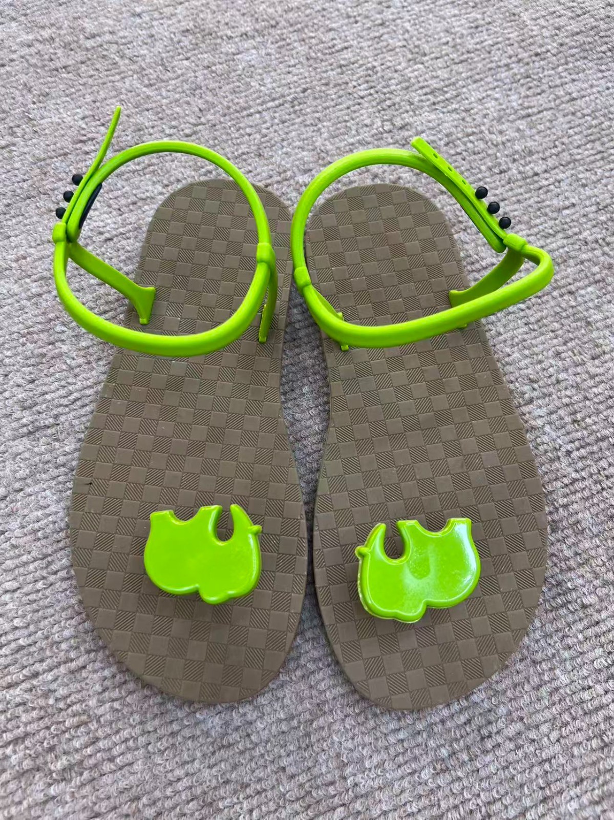 Rubber slippers summer