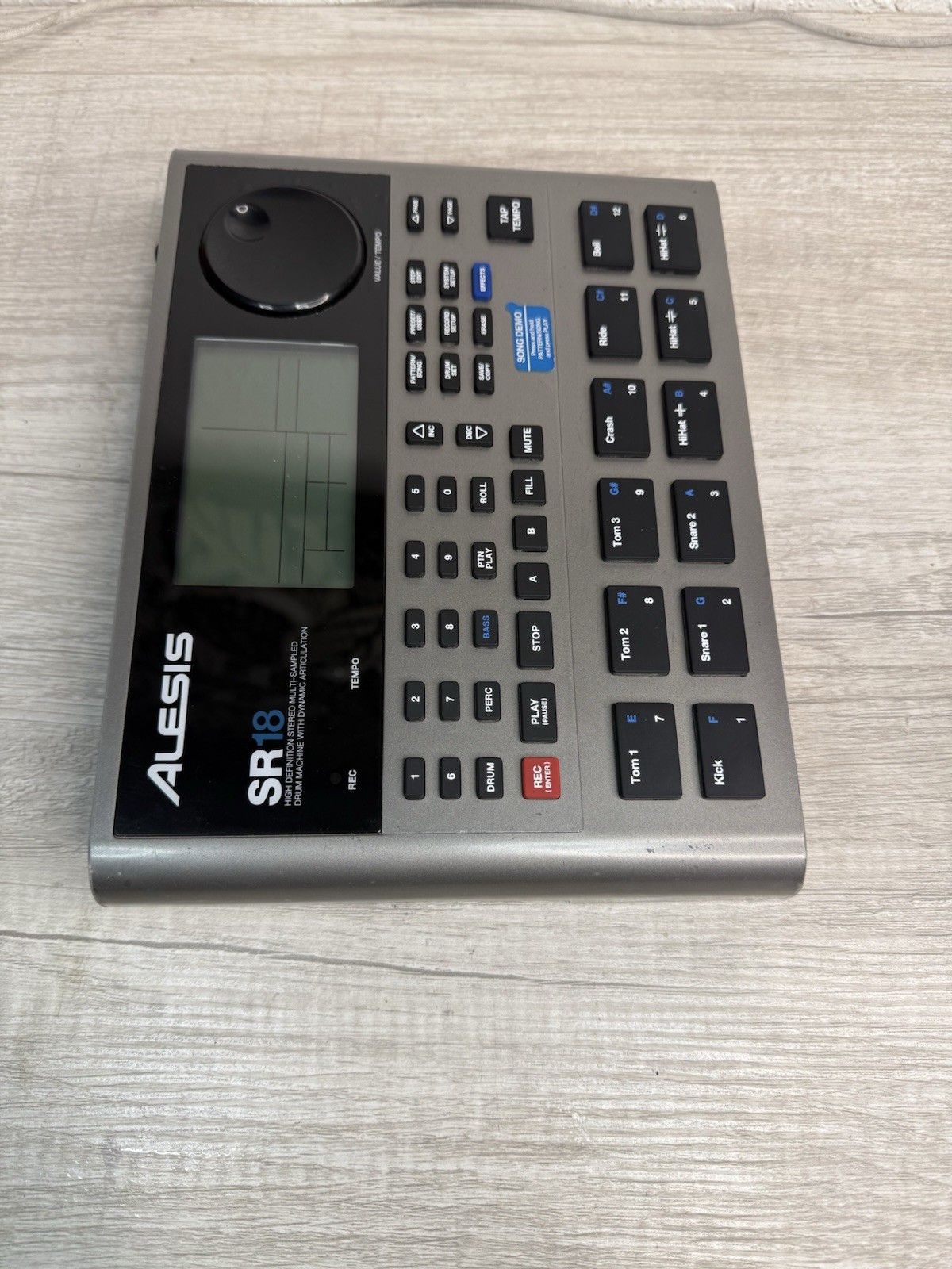 Alesis SR18 Programmable Digital Drum Machine with Built-in Effects